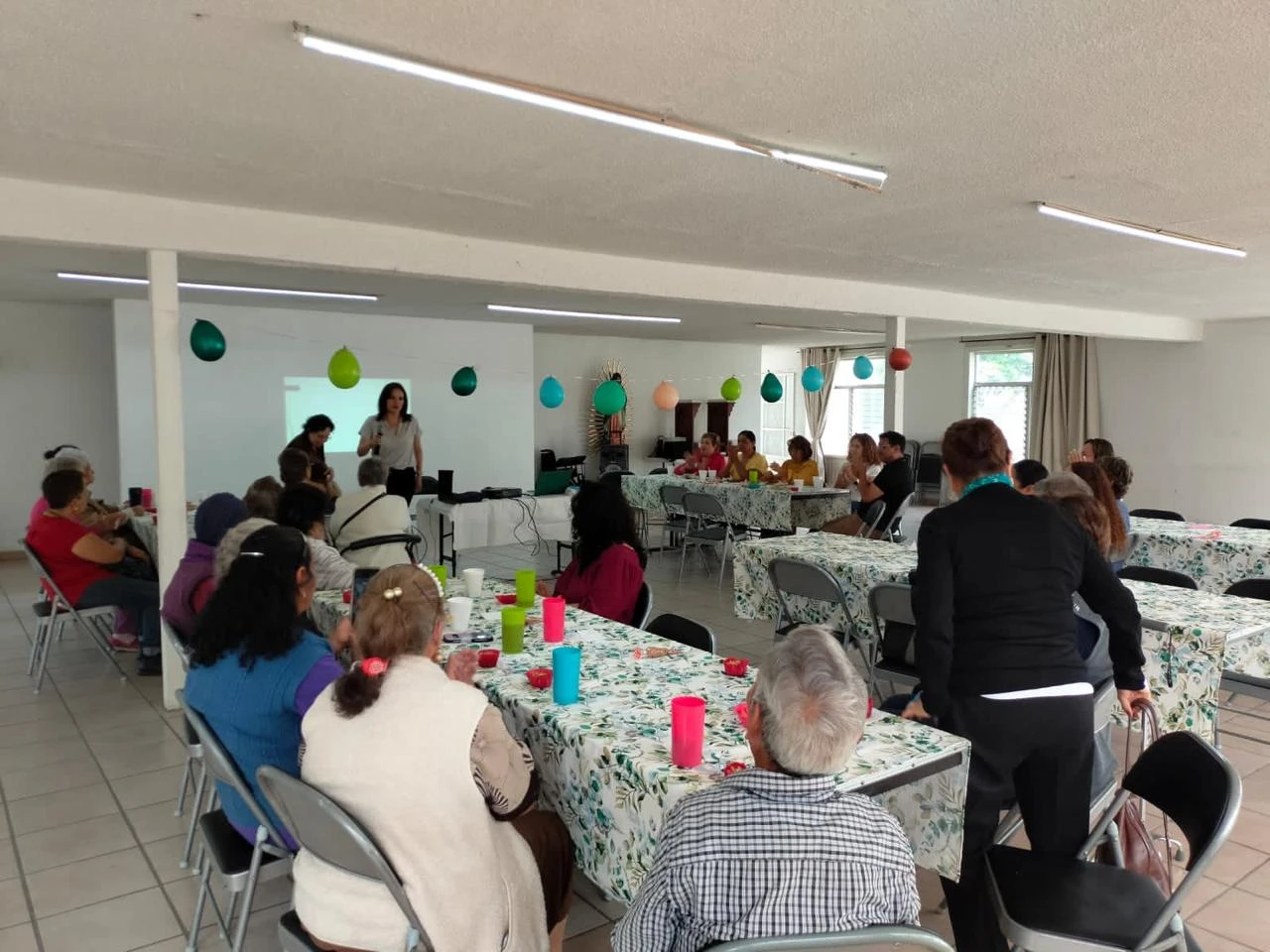 Taller impartido a un grupo comunitario